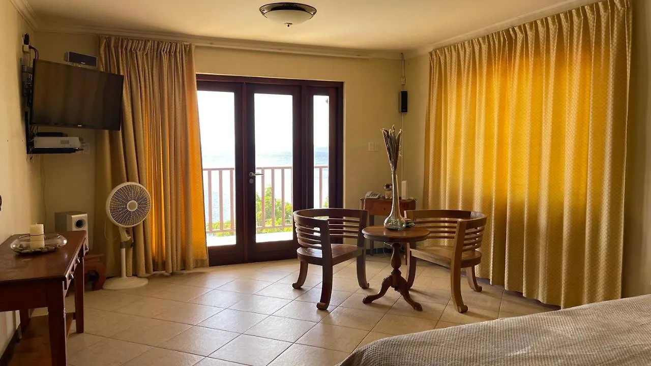 Lagun Ocean View Villa With Own Private Beach Willemstad