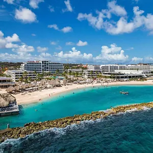 4* Semesteranläggning (resort) Mangrove Corendon Curacao Resort, Curio By Hilton