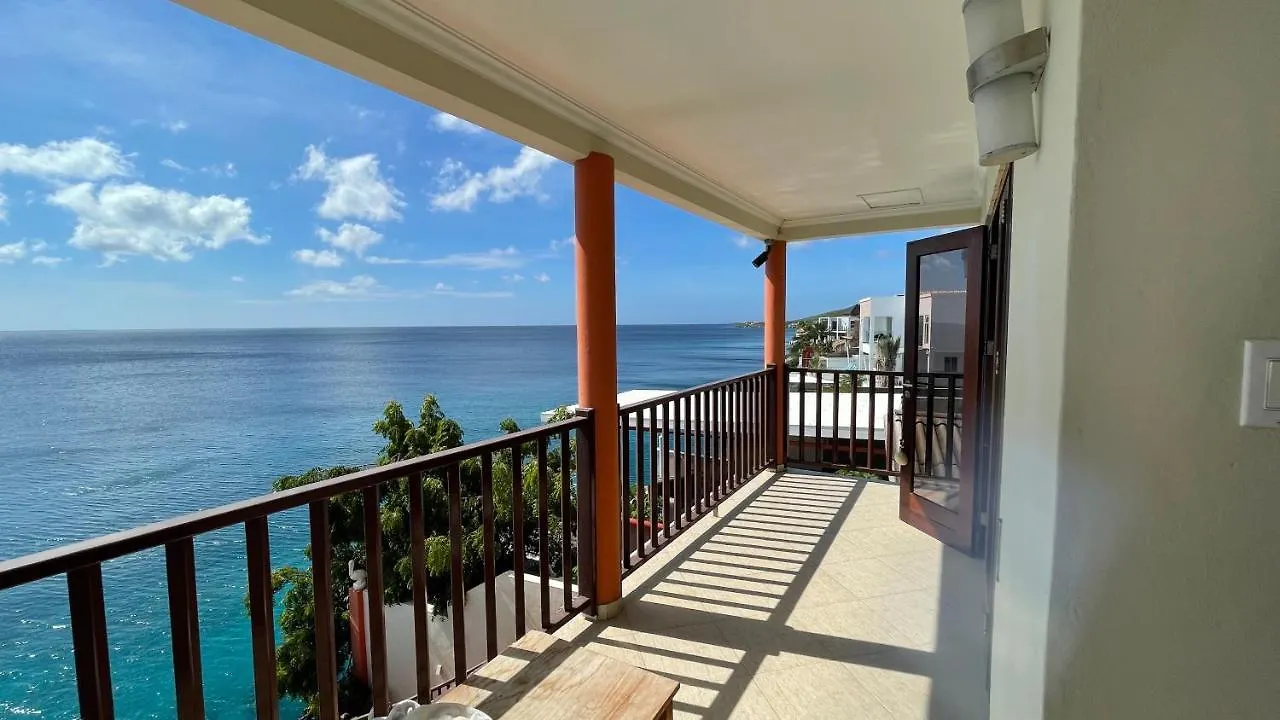 Lagun Ocean View Villa With Own Private Beach Willemstad